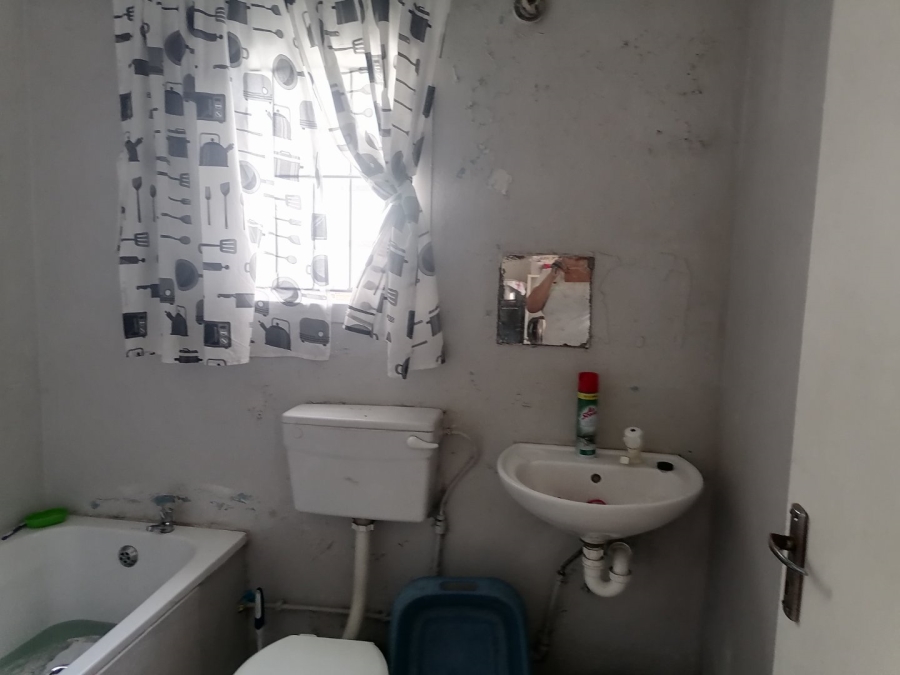 2 Bedroom Property for Sale in Forest Village Western Cape